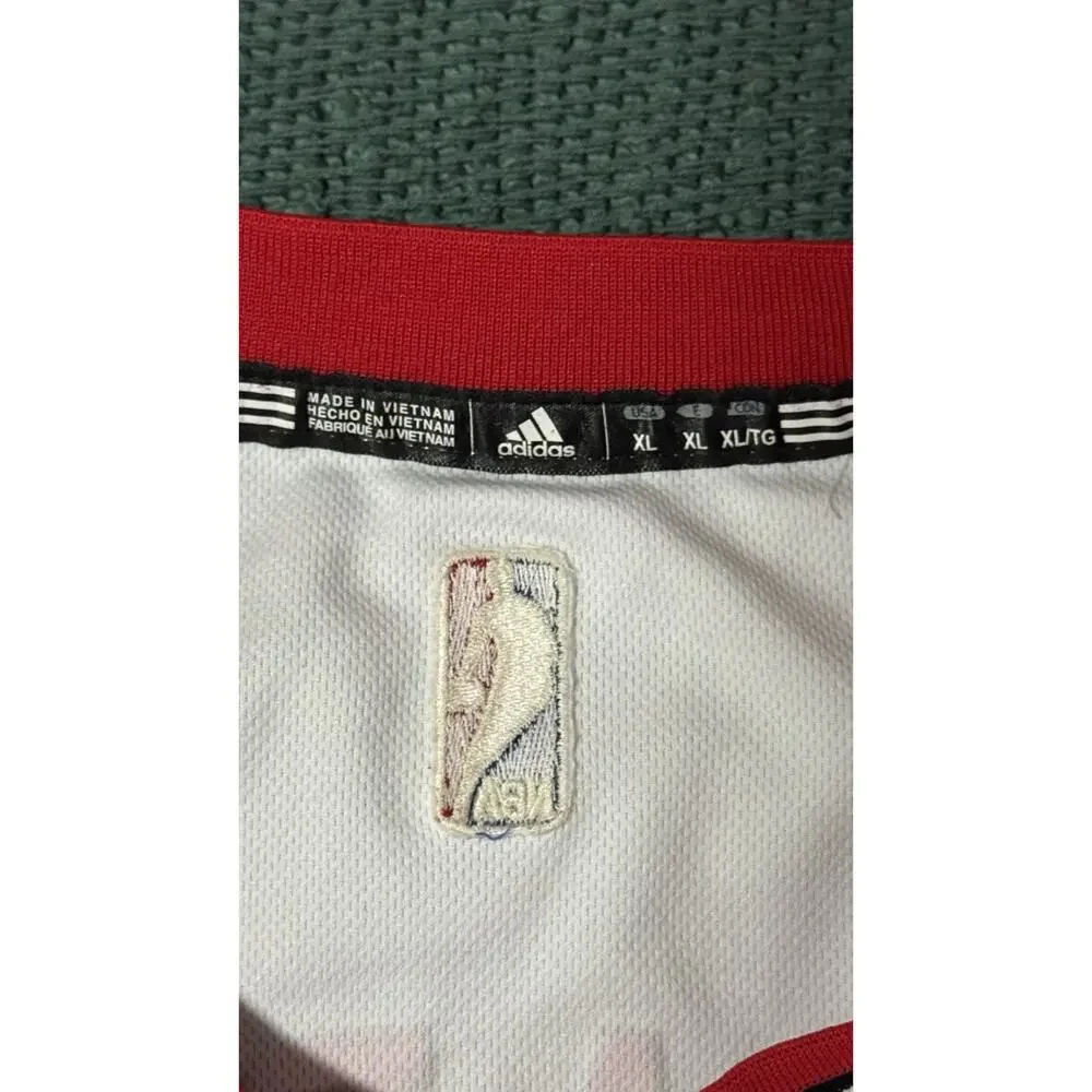 Wade Chicago Bulls Adidas White Jersey NBA BASKETBALL Shirt Men’s Size XL